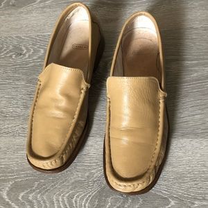 Coach Vance nude/beige/tan leather loafers